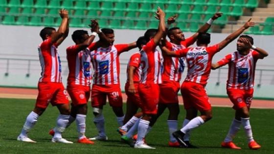 حسنية أكادير يتأهل إلى دور سدس عشر نهاية كأس الكاف.
