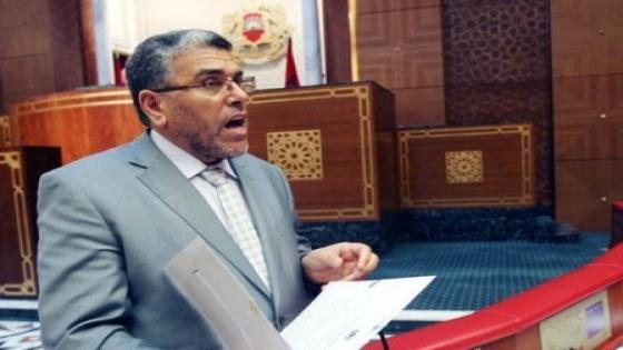 كيف تحوّل الوزير الرميد من مدافع عن القضاء الى مشكّك في نزاهته واستقلاليته؟.