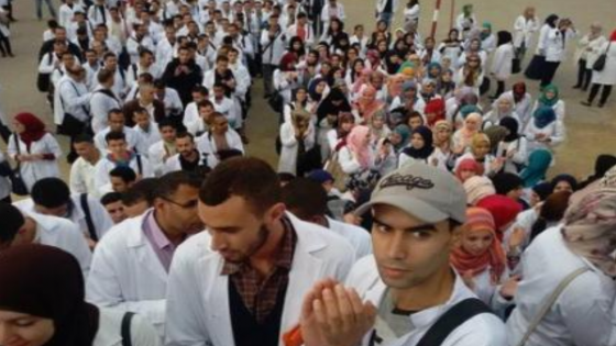 أساتذة يشتكون عناء “محاضر الخروج” ويطالبون بتوقيعات إلكترونية