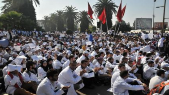 أساتذة متضررون من “الحركة الانتقالية” يحشدون للنزول إلى الشارع.