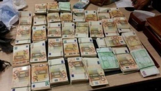 حجز أموال بالعملة الصعبة بميناء طنجة المتوسط .