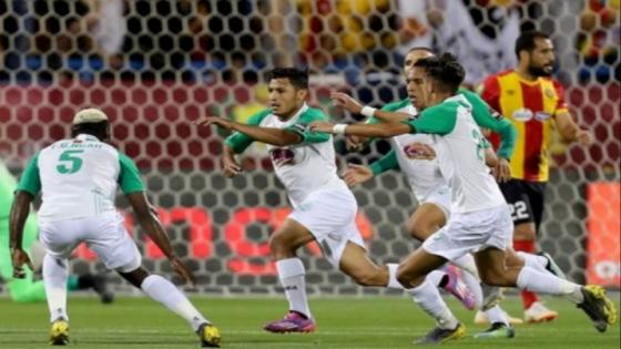 الرجاء البيضاوي يهزم الترجي التونسي ويحرز كأس السوبر الإفريقي .