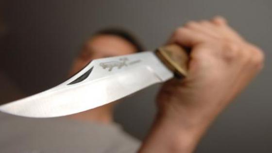 أكادير : تلميذ يُشهر سكينا في وجه أستاذ مكلف بحراسة امتحان الثالثة اعدادي