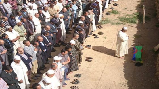 تنغير : جثمان “ايديا” يوارى الثرى .. واتهامات بالتقصير تلاحق وزارة الصحة