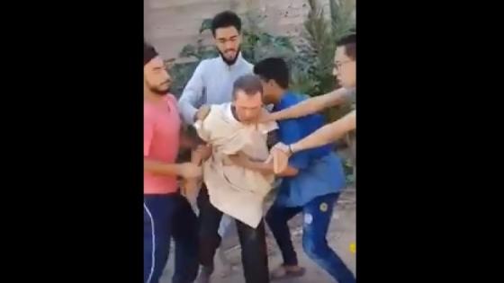 شريط فيديو يوقف “بيدوفيليا” داخل مسجد في بلفاع
