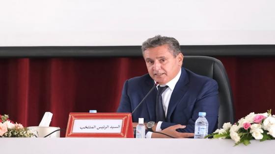 عزيز أخنوش يرد على معارضة جماعة أكادير وينفي توقيع اتفاقية مع إسرائيل .
