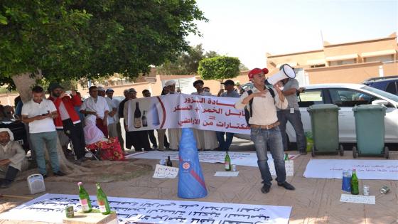 مافيا العقار تدفع سكان دواوير بتيزنيت لطلب نفيهم خارج البلاد.