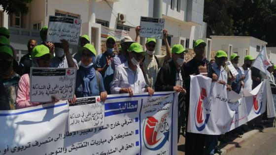الملحقون يحتجون في وقفة جهوية أمام أكاديمية سوس ماسة.. وهذه مطالبهم .