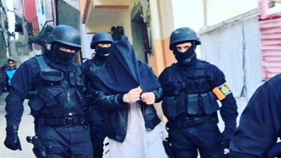 إعتقال متطرف موالي ل “داعش” يشتبه في تورطه في التحضير لتنفيذ مشروع إرهابي خطير.