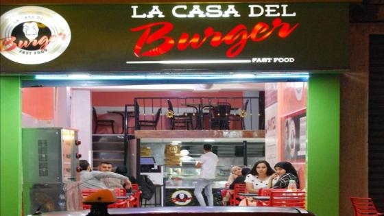 أكادير.. مطعم “la casa del bureger agadir” يعيد فتح أبوابه وسط اجراءات إحترازية.