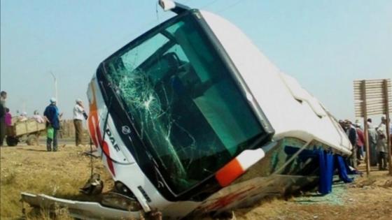 انقلاب حافلة يسلب حياة 12 شخصا ضواحي أكادير.