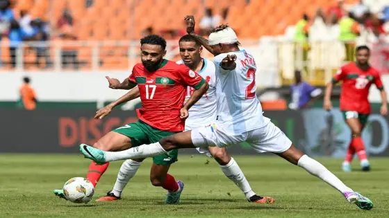 “الأسود” ينهون الشوط الأول بهدف نظيف.