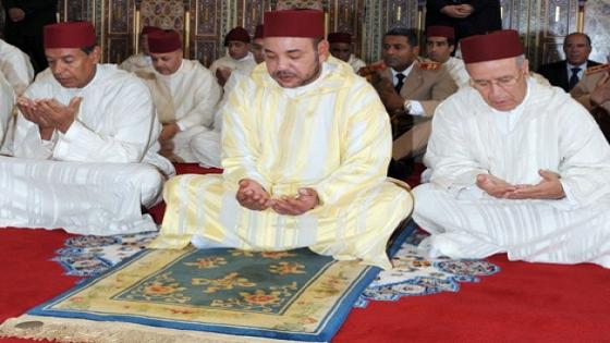 أمير المؤمنين الملك محمد السادس يؤدي صلاة الجمعة بمسجد “حسان” بمدينة الرباط