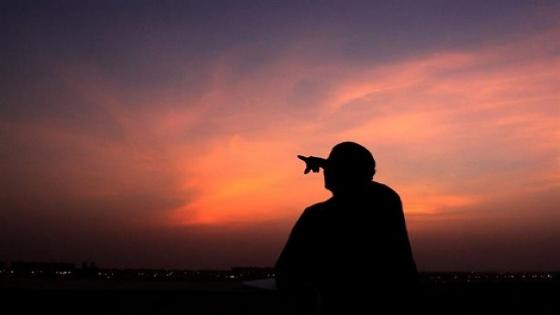 فلكي مغربي : رمضان يكمل 30 يوما .. وعيد الفطر الاثنين القادم