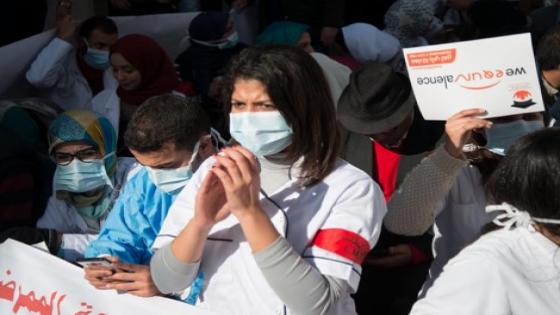 لهيب الاحتجاجات في الشوارع يلقي “حِمما ساخنة” على العثماني