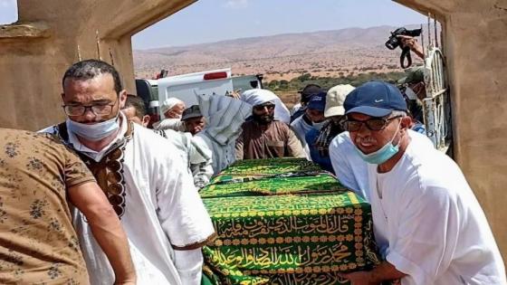 جنازة مهيبة ترافق سائقا مغربيا إلى مقبرة تزنيت.