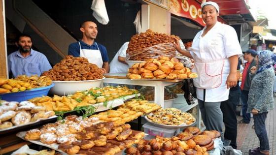 أجواء رمضان في المغرب … حضرت الحلويات وغابت العبادات