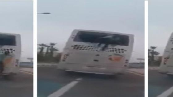فيديو.. قفز جماعي لمهاجرين من حافلة أثناء ترحيلهم إلى تيزنيت وأكادير
