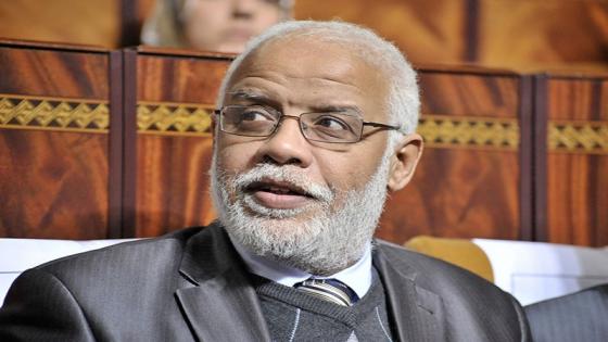 يتيم يعلن المصادقة على تقاعد المستقلين.. وفيسبوكيون: “شكرا ابن كيران”