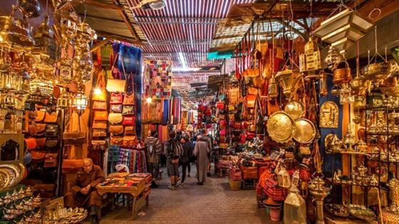 أكادير .. تجار ” بازارات ” يطالبون بعدالة ضريبية .