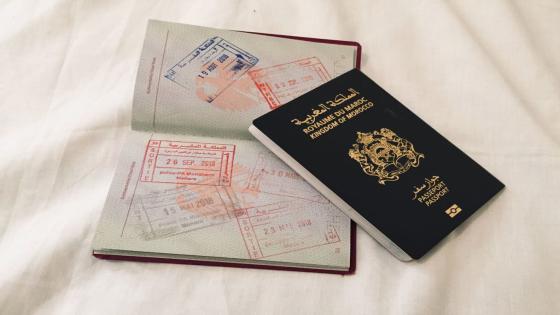 قرار حكومي ينهي معاناة مغربيات الخارج مع إعداد وثائق أطفالهن .