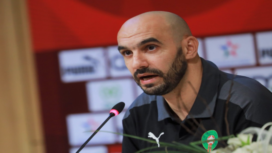 من أكادير الركراكي يؤكد أن اللاعبون الجدد يندمجون بشكل جيد في المجموعة.